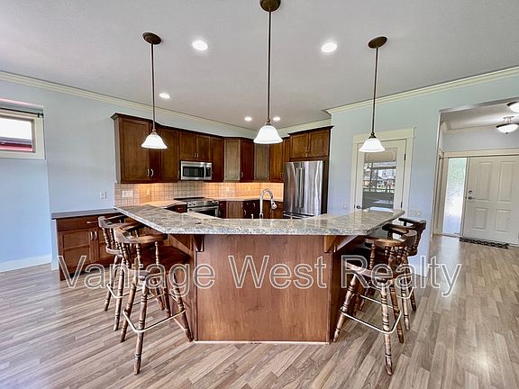 2nd image of 2298 Pine Vista Pl