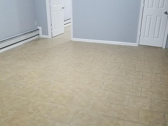 5th image of 1428 E 49th St