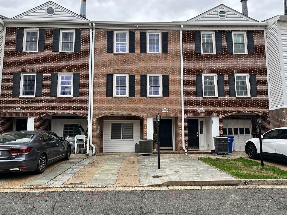 1st image of 615 N Piedmont St