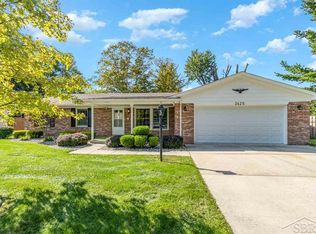 2425 Rolling Green Pl, Saginaw, MI