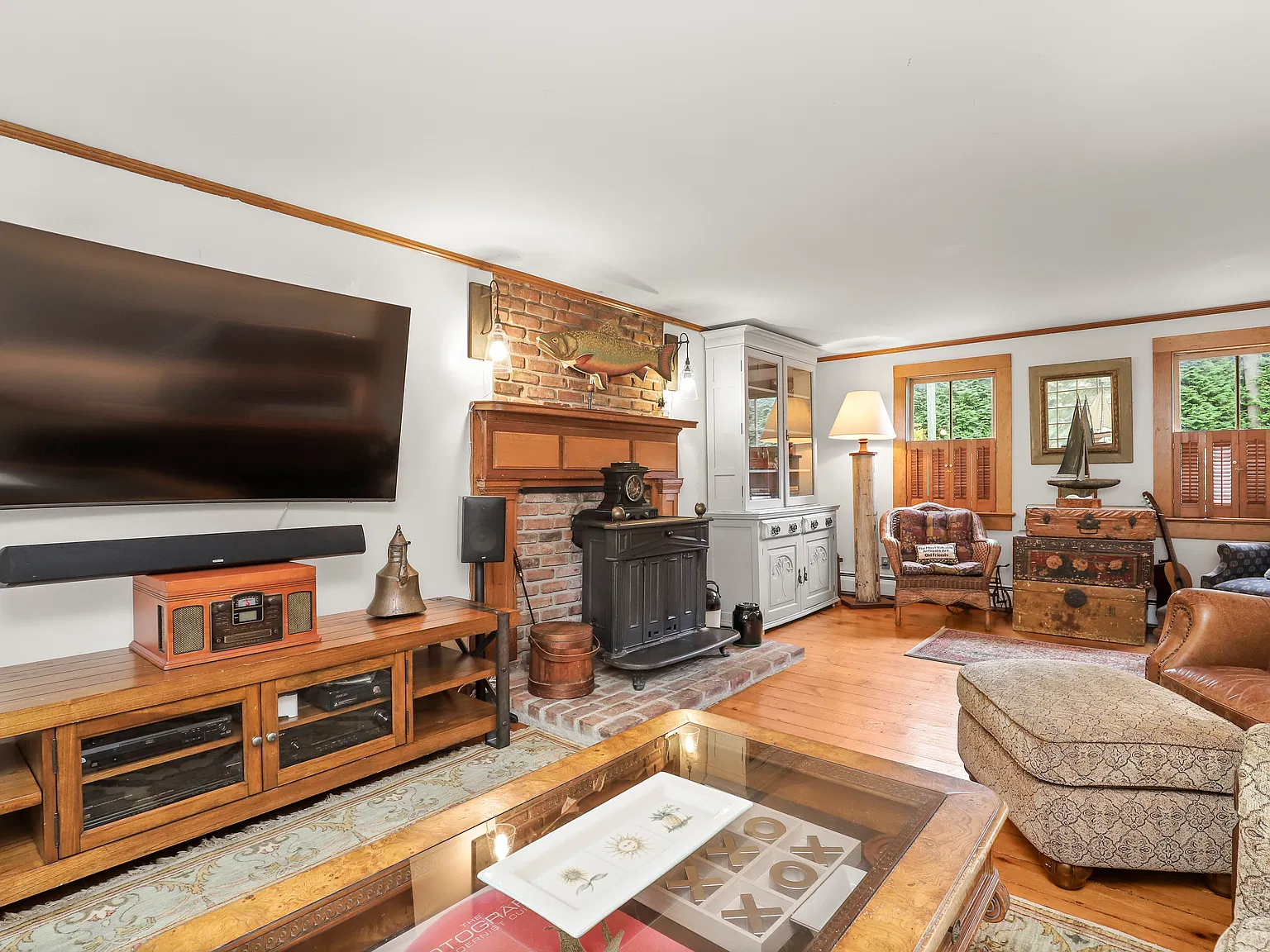47 Hollow Tree Ridge Rd — Photo 2