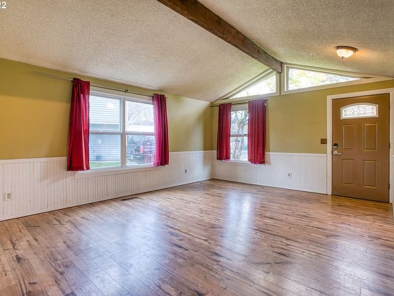 4th image of 4918 SE Montego Dr