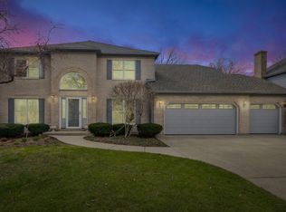 2643 Newport Dr, Naperville, IL 60565