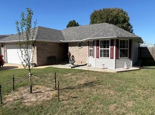 333 W Cline Street, Aurora, MO 65605