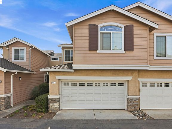 3rd image of 7318 Bower Ln