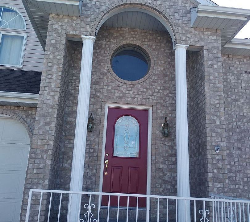 1st image of 108 Stonington St