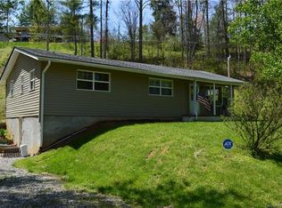 71 Whitt Rd, Weaverville, NC 28787