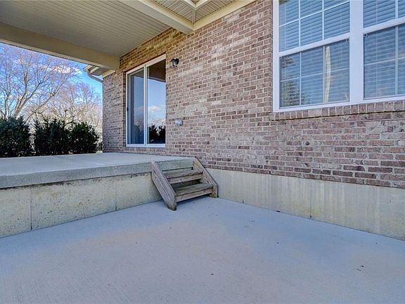 4th image of 1455 Phoenix Pl