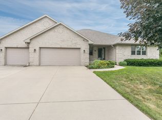 1401 Wilbert Hill Ct, Green Bay, WI 54313