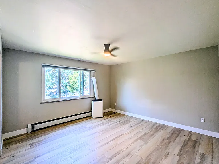200 N Sherman St #9 — Photo 16