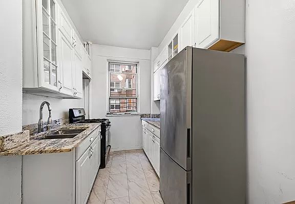 2nd image of 500 Grand St #Bgb