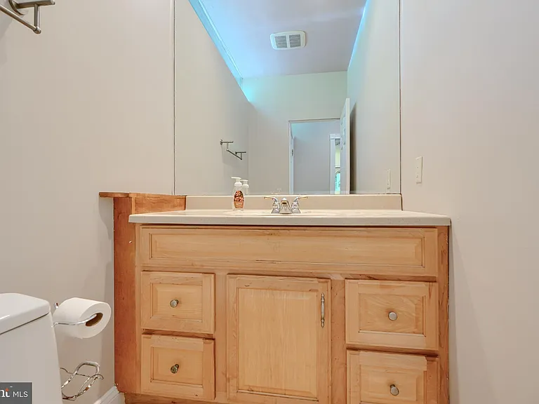 2101 Tufton Ave — Photo 47