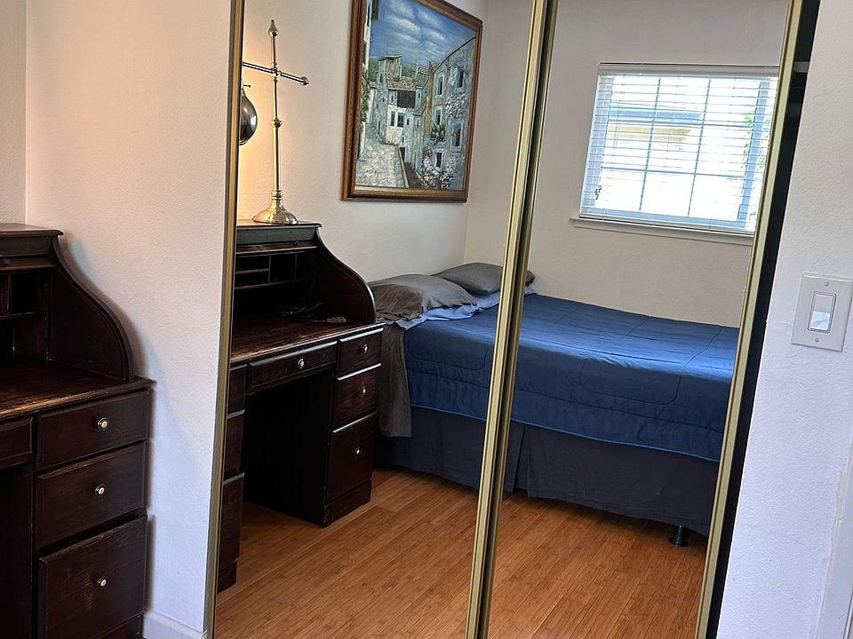 1st image of 33 Greentree Cir #B