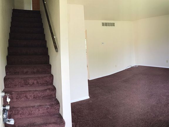 Living Room/ To upstairs