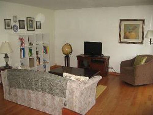 5th image of 3000 Forest Glen Pkwy