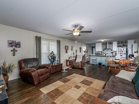 2nd image of 1501 Lark Ct