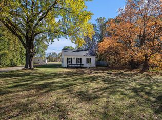 3741 Riverside Rd, Benton Harbor, MI 49022