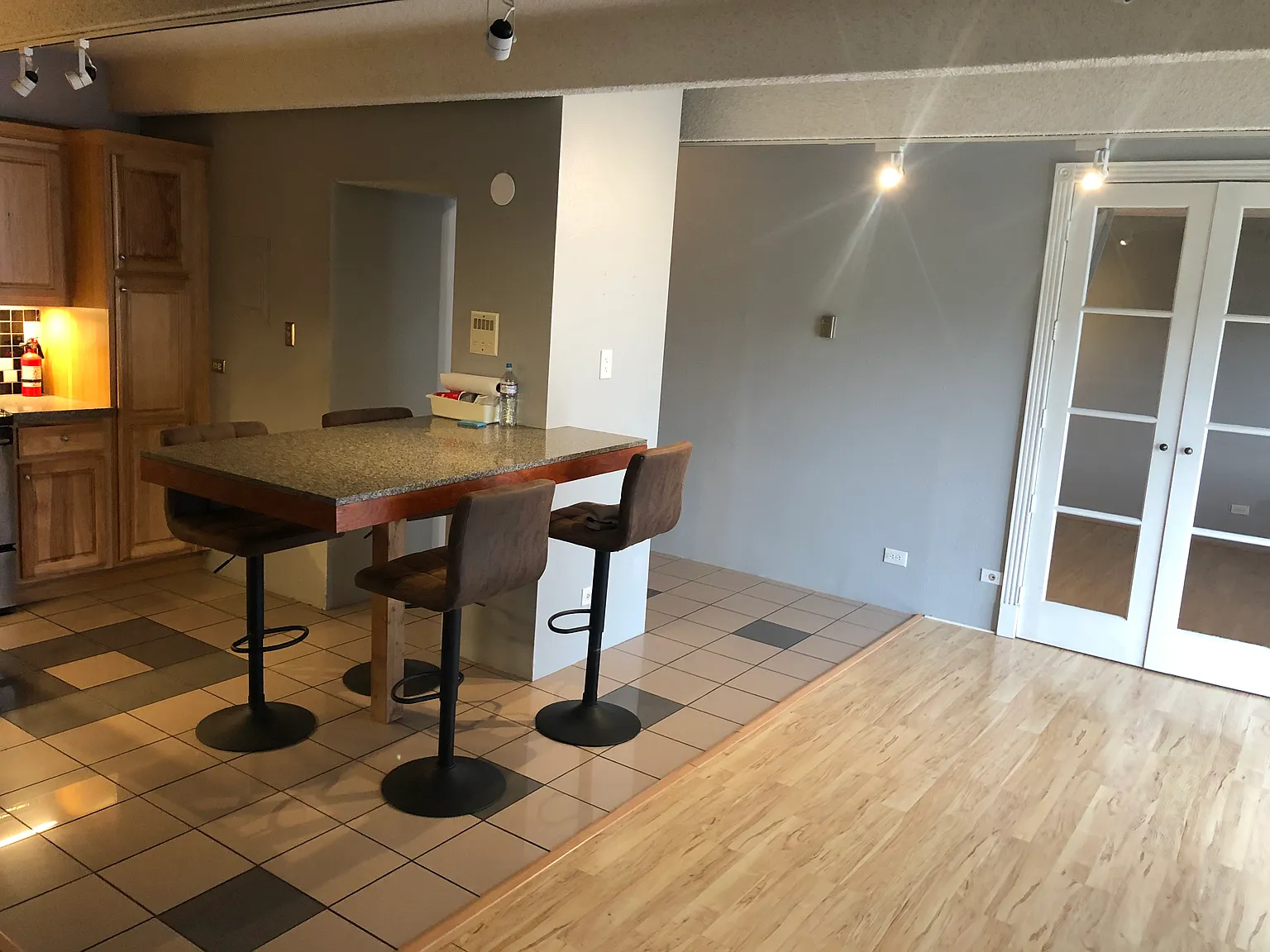 2 bed, 1100 sqft, $1,950 — Photo 4
