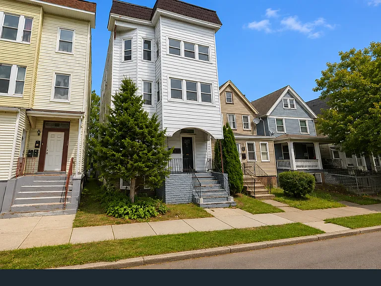 16 Clifford St — Photo 2