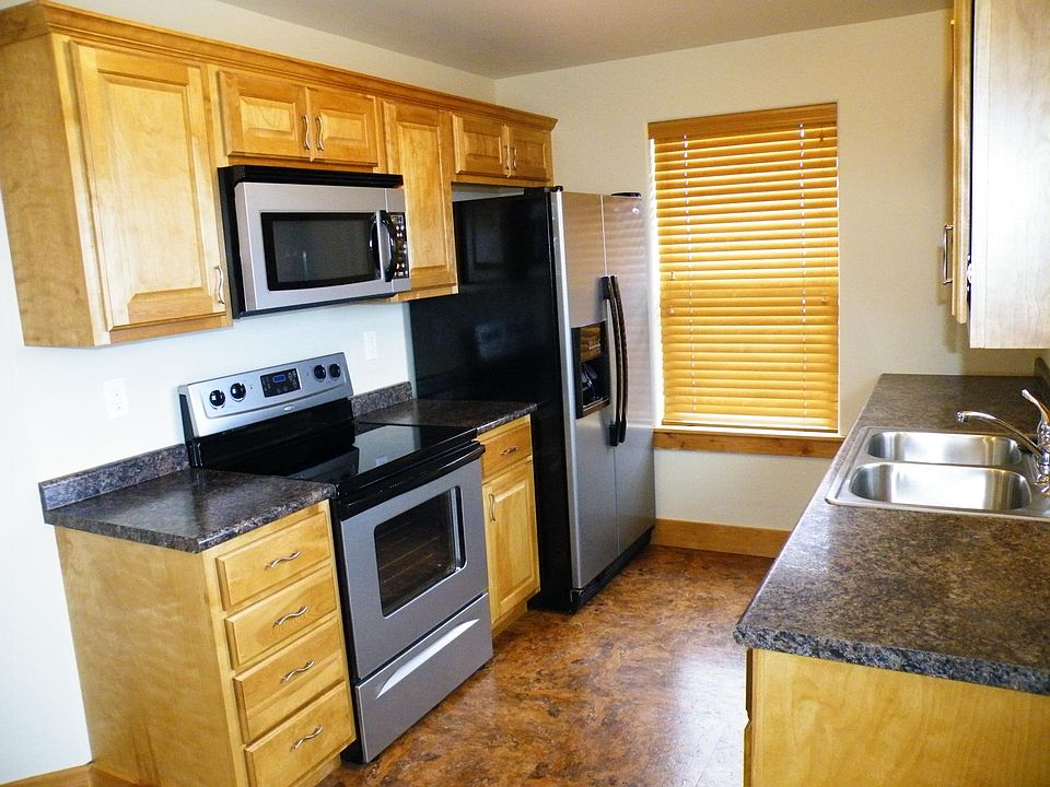 2nd image of 2772 Overlook Blvd Unit B