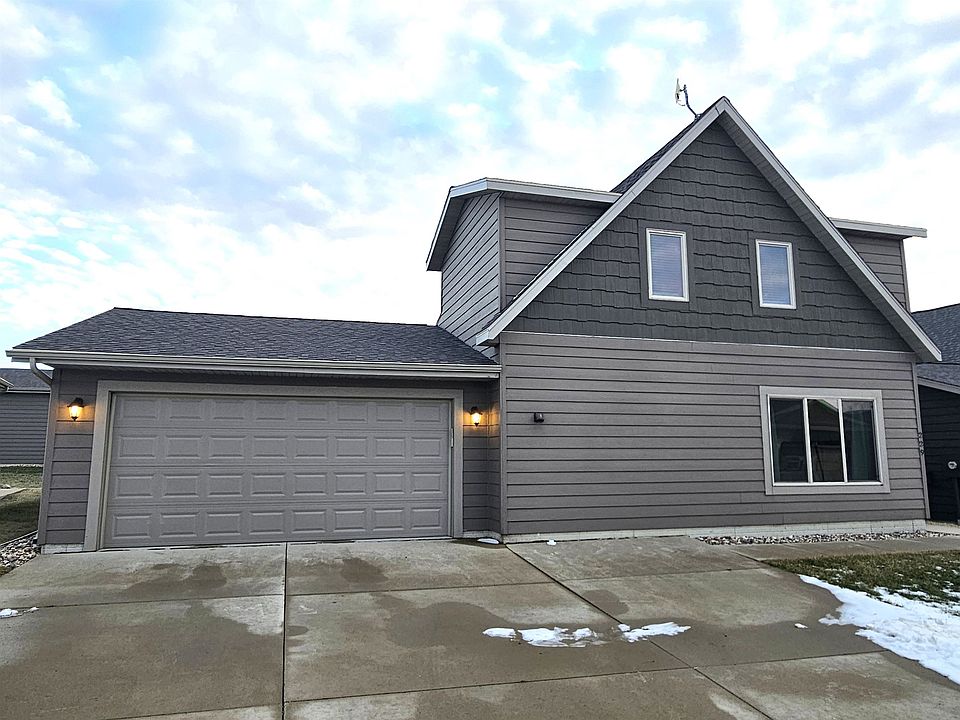 1st image of 290 240th Ave #229