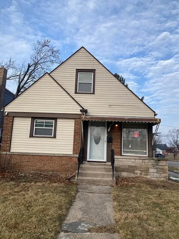 1500 Shirley Dr photo 1