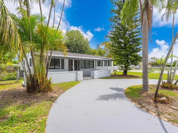 1041 NW 199th St, Miami Gardens, FL 33169
