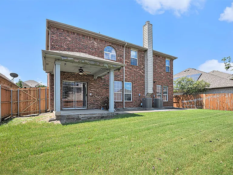605 Port Royale Way — Photo 24