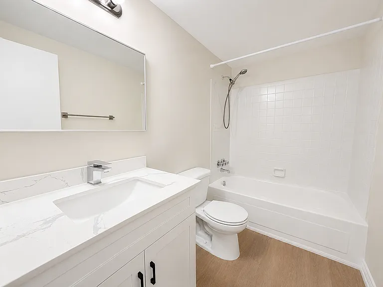 19 Empire St #8 — Photo 9