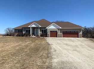 1081-7 280th St, Jesup, IA 50648