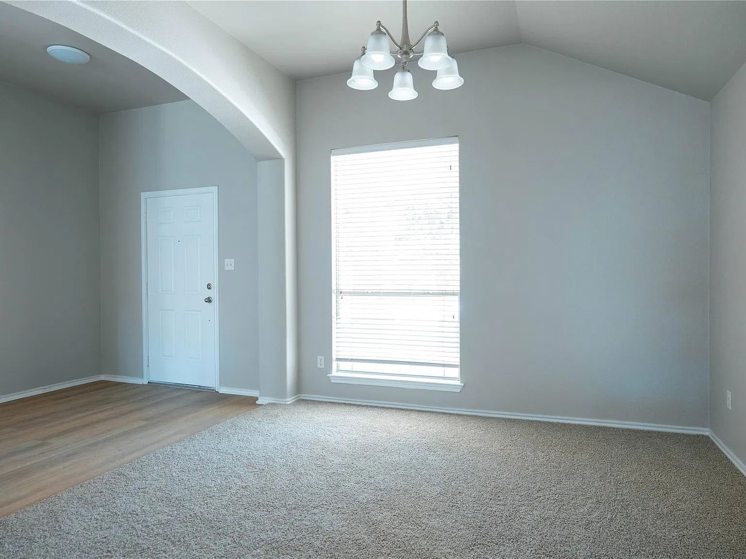 3 bed, 2.0 bath, 1880 sqft, $2,150 — Photo 3