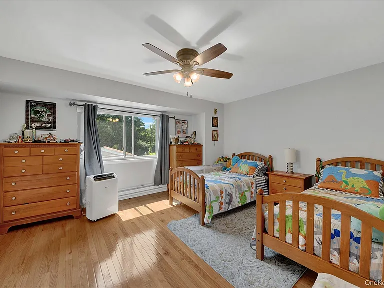1901 Village Dr — Photo 7