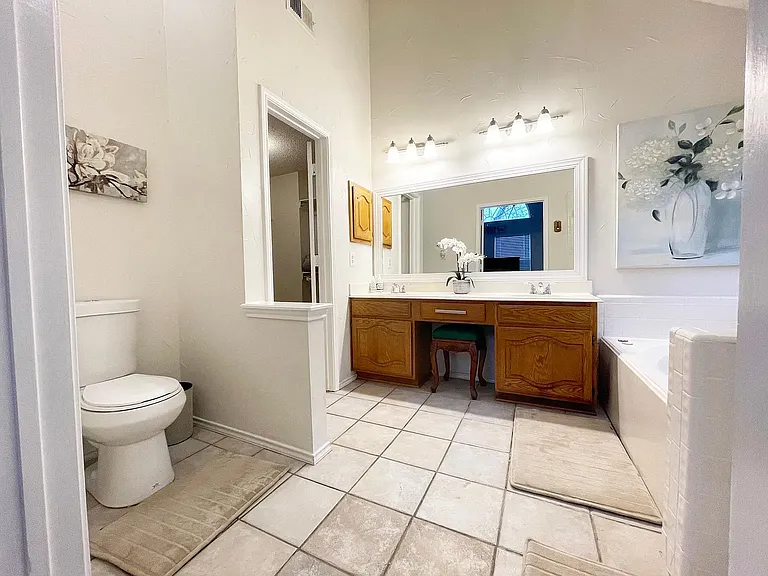 8306 Trail Lake Dr — Photo 15