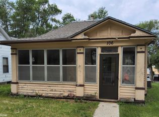106 N Walnut St, Avoca, IA 51521