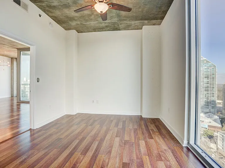 3324 Peachtree Rd NE #1919 — Photo 20