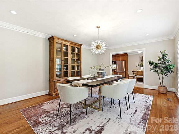 5th image of 3921 River Ridge Rd