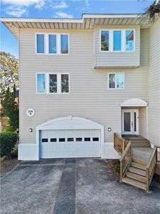 216 72nd St #A, Virginia Beach, VA, 23451