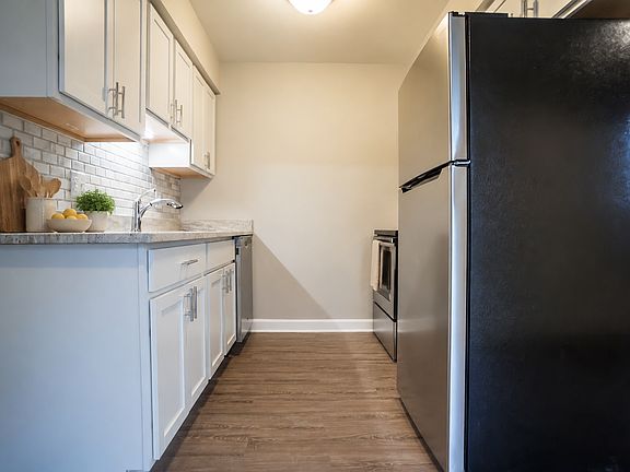 2nd image of 2155 Decker Rd APT 12