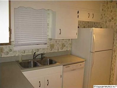 5th image of 9736 Wallwood Dr SE