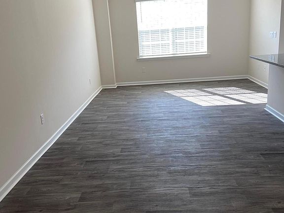 4th image of 1804 Gracie Ln