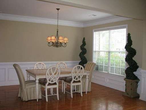 3rd image of 209 Amelia Ln