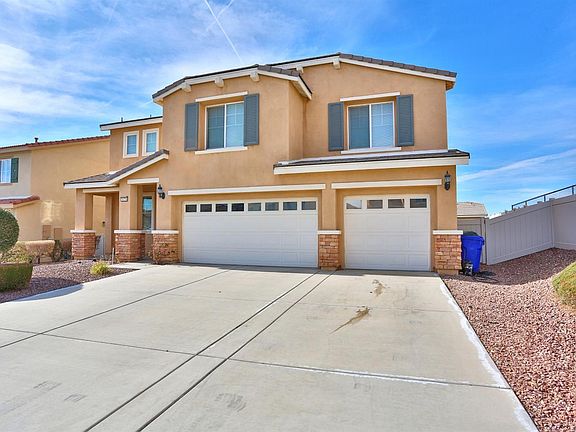3rd image of 16714 Desert Willow St
