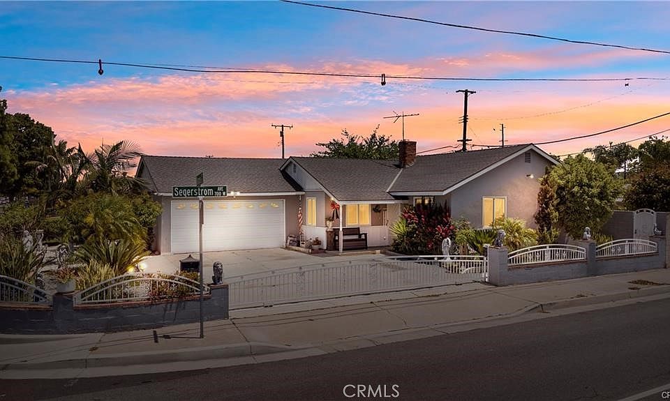 1st image of 2631 Ramona Dr