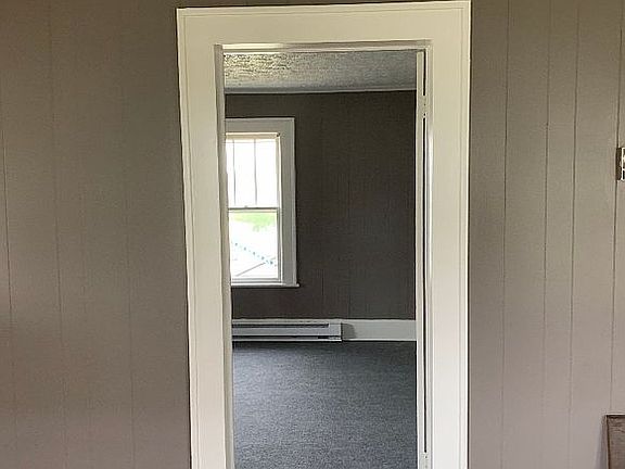 4th image of 234 W Stuart Dr