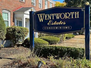 33 Colony Rd APT 1A, West Springfield, MA 01089