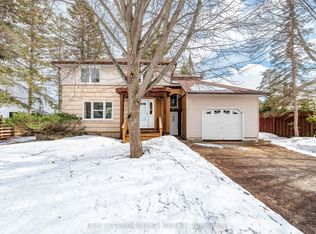 22 Cabot Pl, Deep River, ON K0J1P0