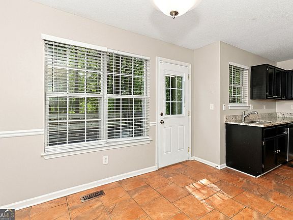 3rd image of 366 Settlers Ridge Ln