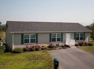 1725 Hermitage Dr, Harrisonburg, VA 22801