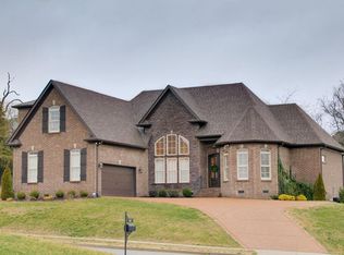 102 Compton St, Hendersonville, TN 37075