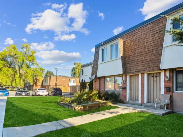 1560 Bloor St, Mississauga, ON L4X 1R8